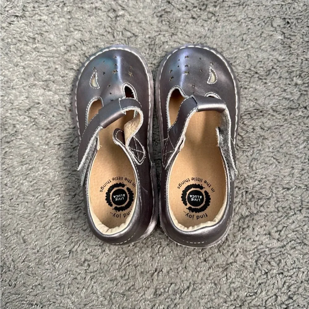 Live & Luca Mae Metallic Silver Bronze Mary Jane Sz 11